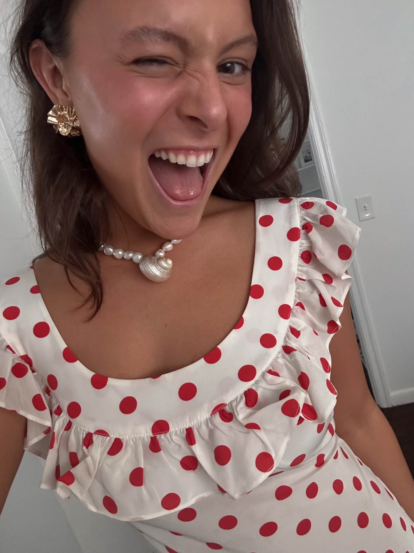 Big Shell Necklace