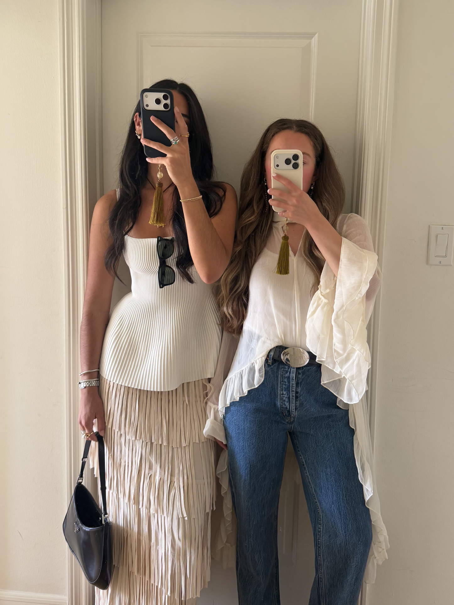 AM x CECI - Kinney Phone Tassel